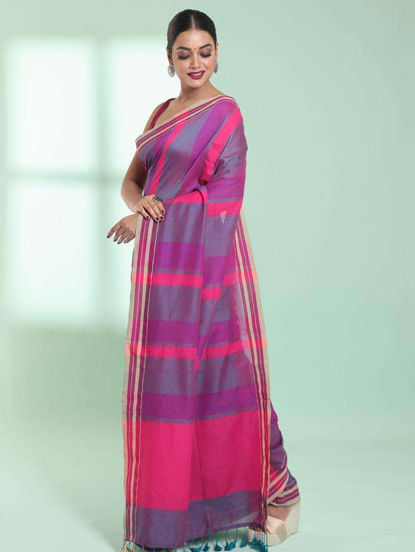 women striped handloom saree with blouse - 22042744 -  Standard Image - 2