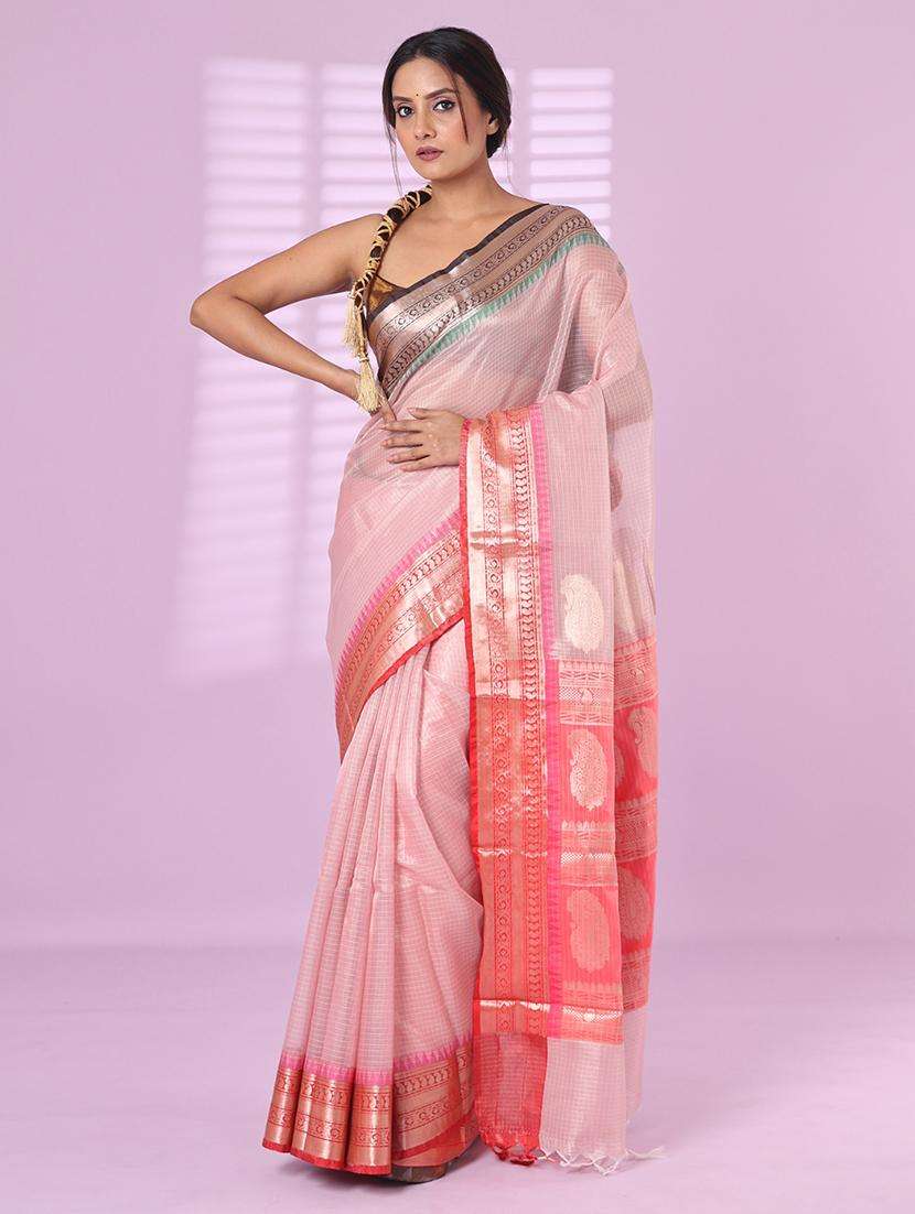 women self design bordered saree with blouse