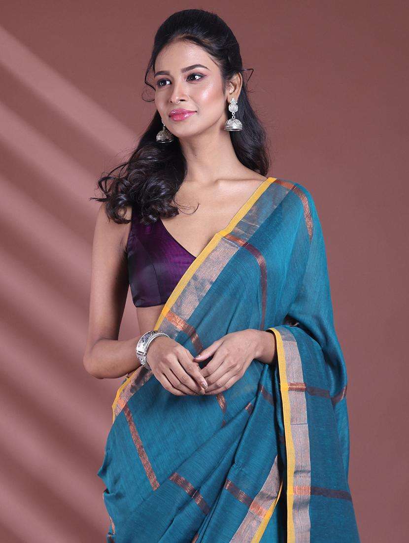 women striped handloom saree with blouse - 22042797 -  Standard Image - 2