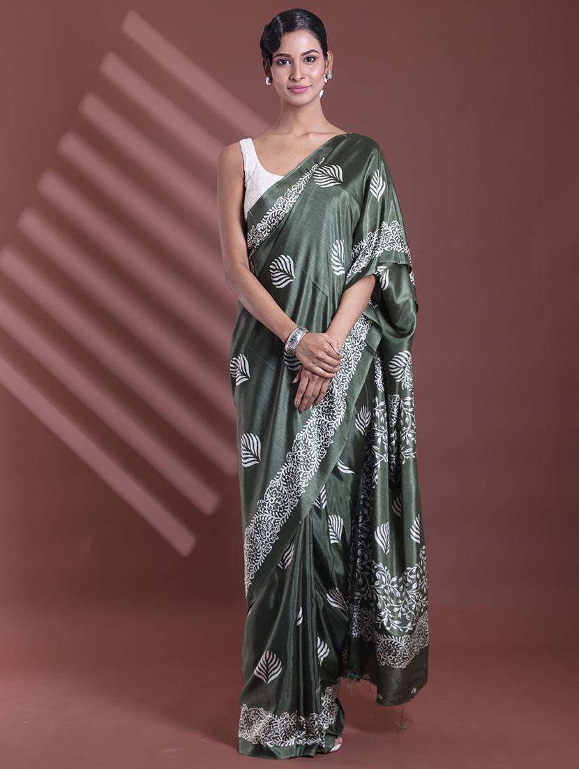 women printed casual wear saree with blouse