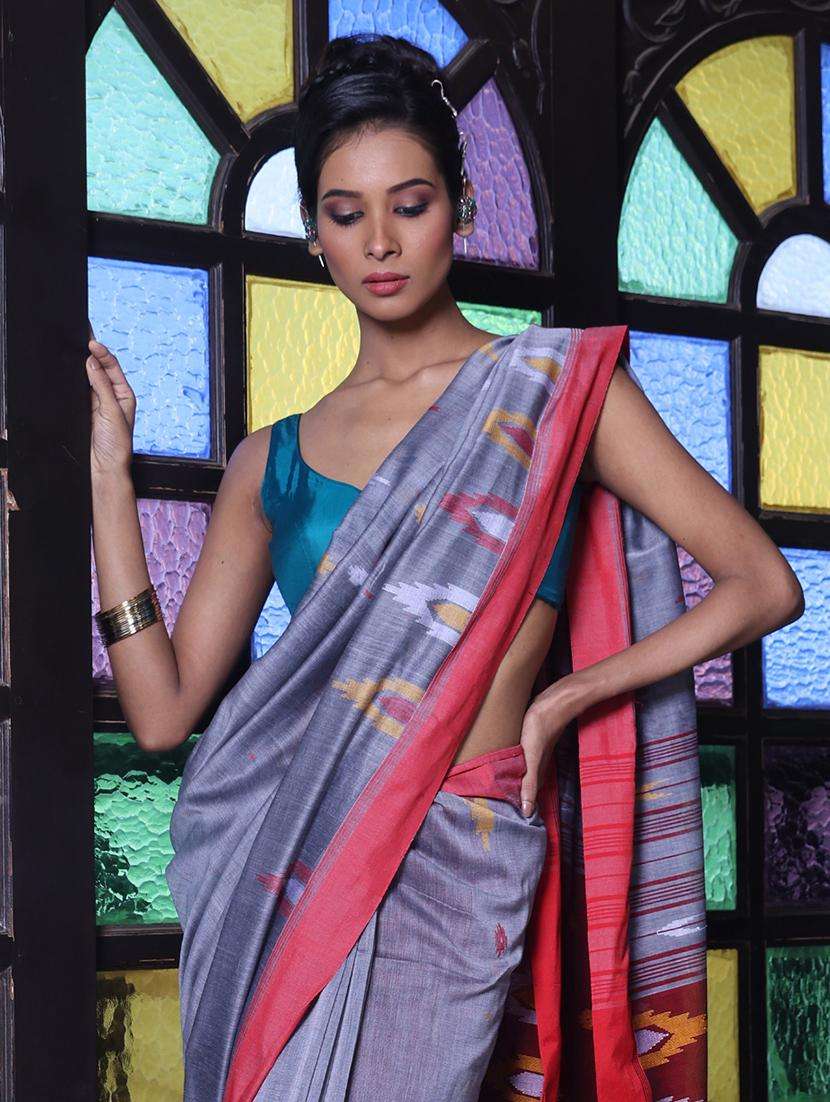 women self design handloom saree with blouse - 22042860 -  Standard Image - 2