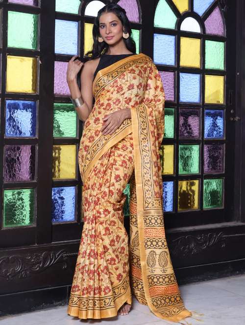 women printed casual wear saree with blouse - 22042887 - Standard Image - 0
