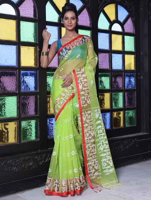women self design handloom saree with blouse - 22042912 - Standard Image - 0