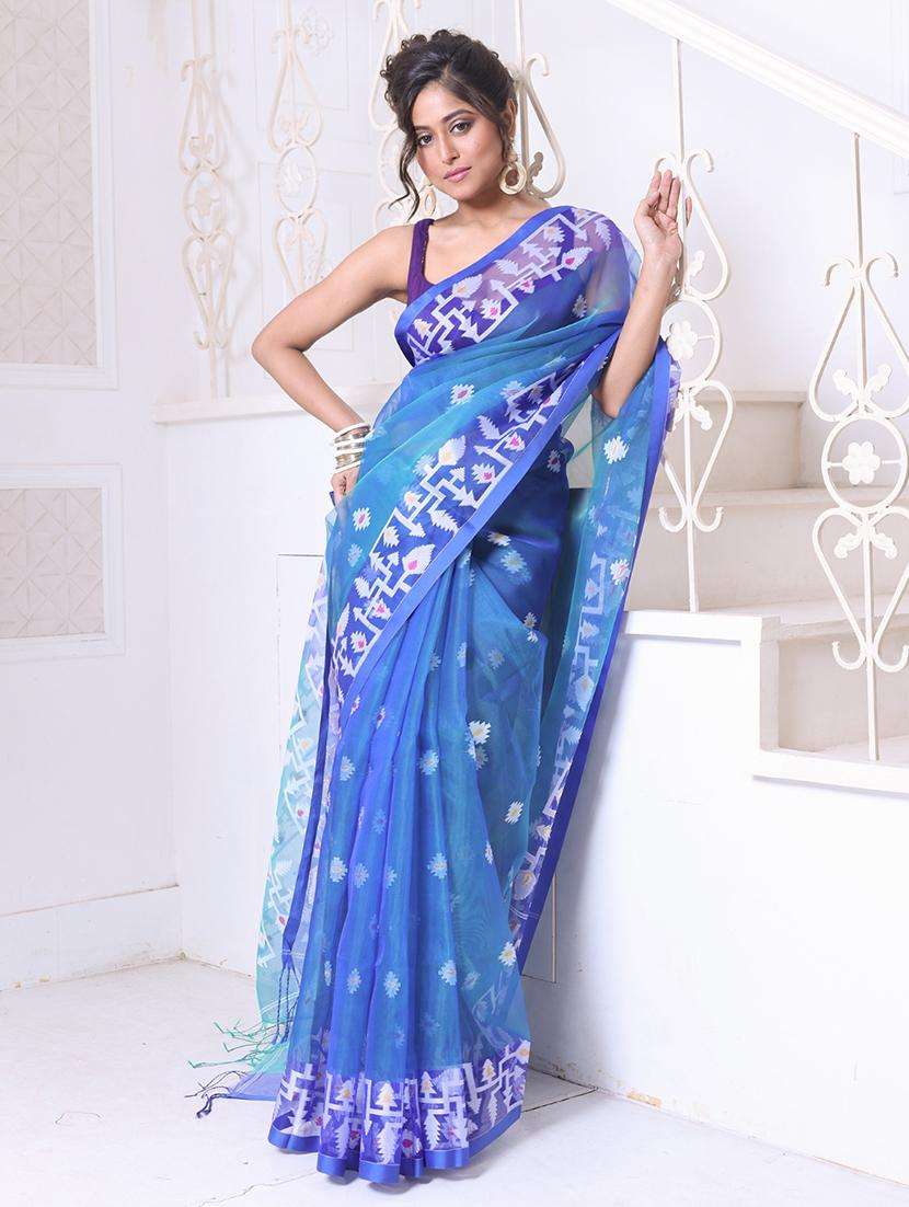 women self design handloom saree with blouse