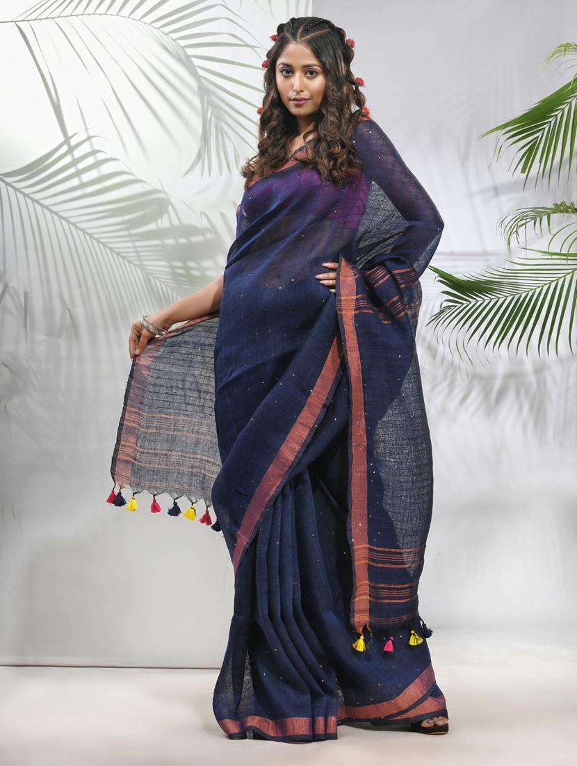 women self design handloom saree with blouse