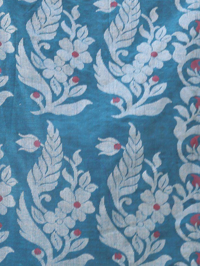 women self design handloom saree with blouse - 22042958 -  Standard Image - 2