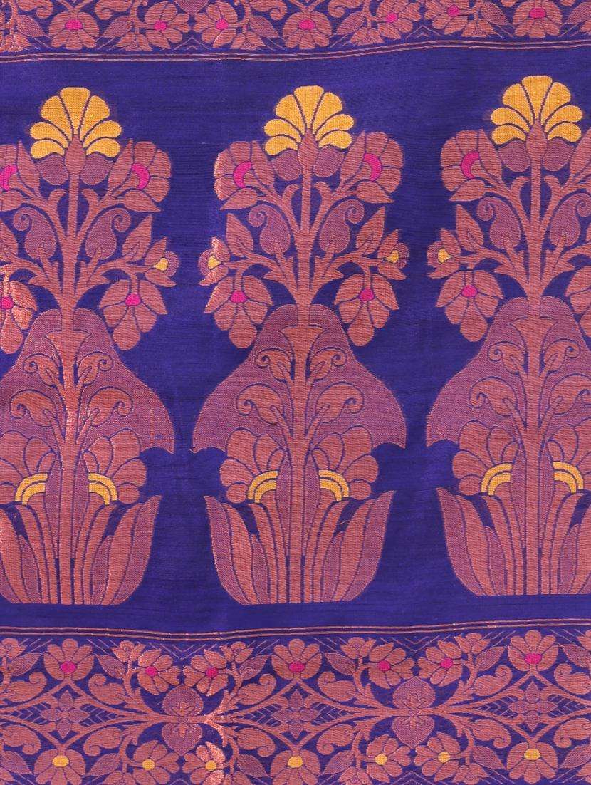 women self design handloom saree with blouse - 22043001 -  Standard Image - 2