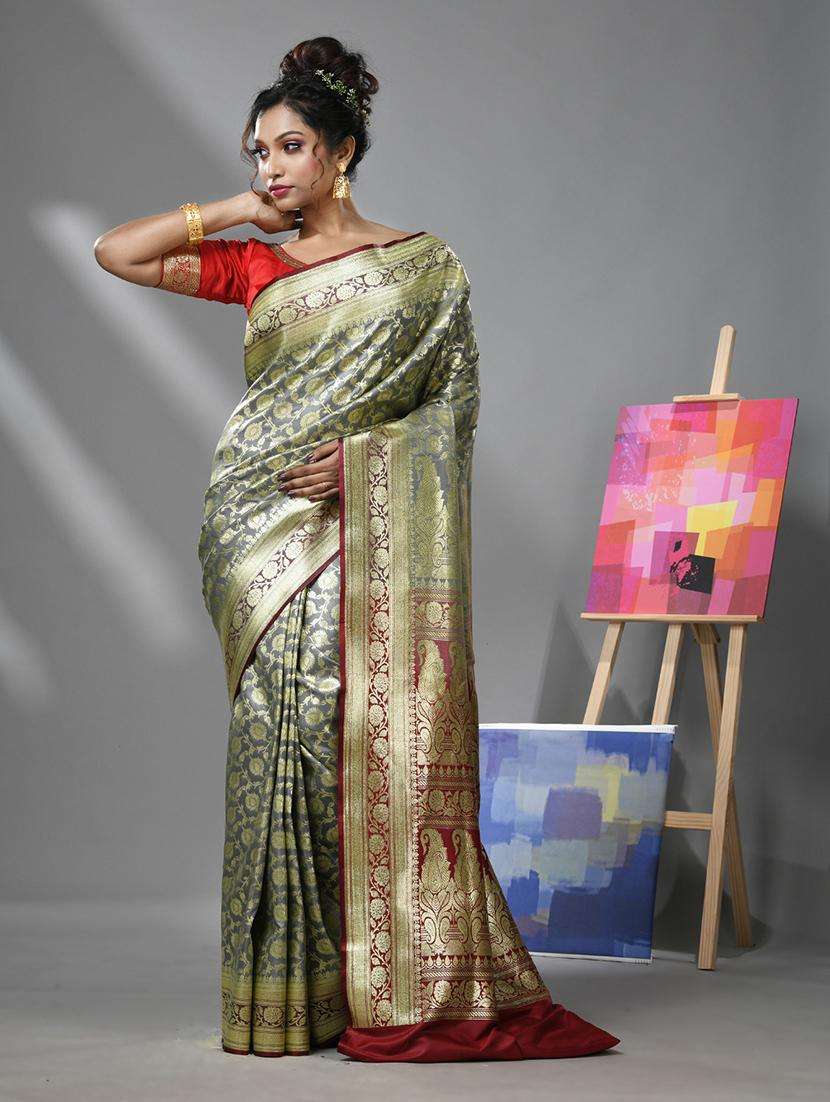 women self design banarasi saree with blouse