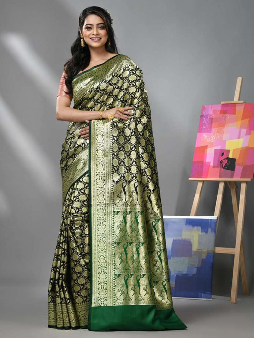 women self design banarasi saree with blouse