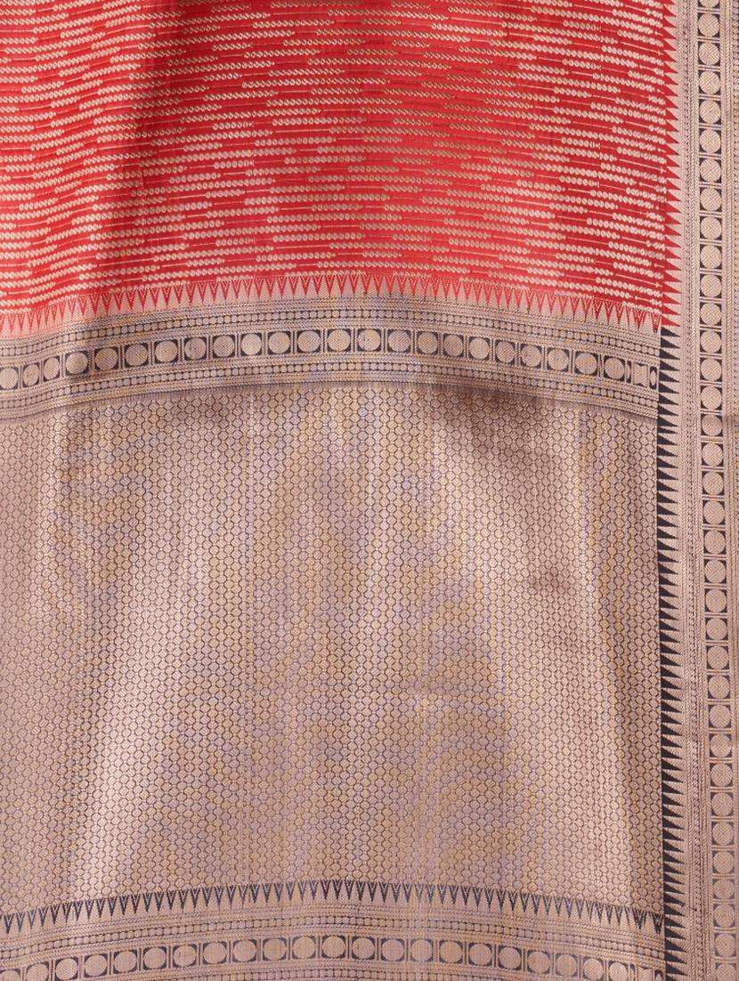 women self design bordered saree with blouse - 22043187 -  Standard Image - 2