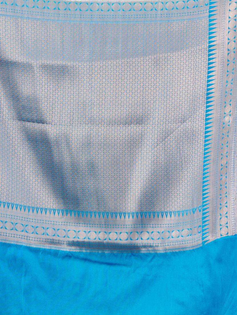 women self design handloom saree with blouse - 22043192 -  Standard Image - 2