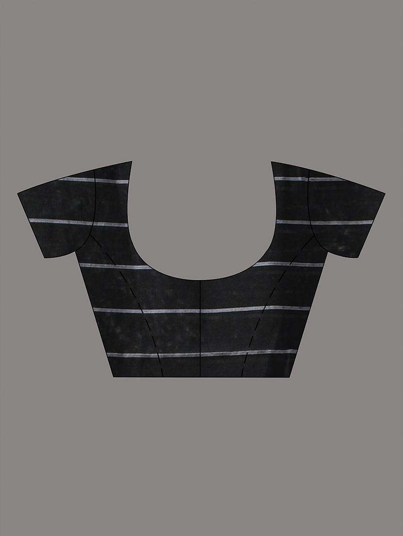 women checkered handloom saree with blouse - 22043228 -  Standard Image - 2