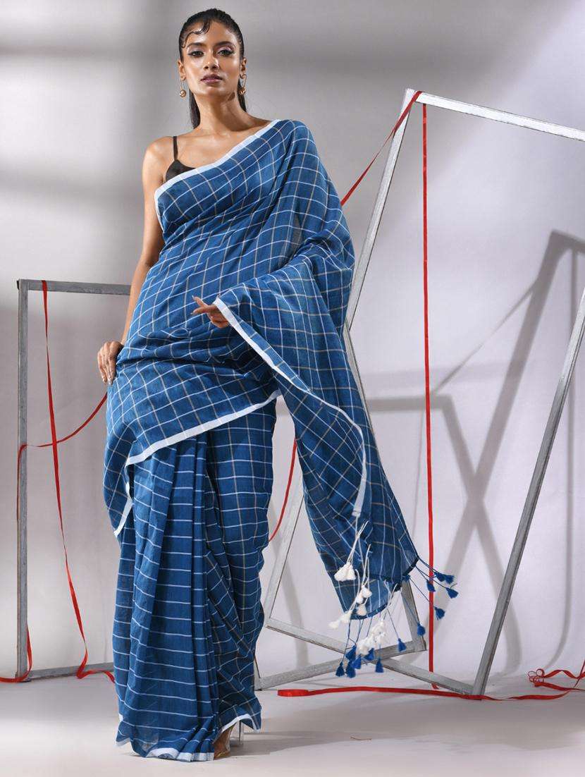 women checkered handloom saree with blouse