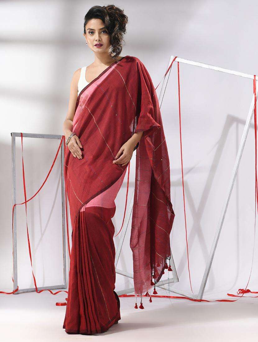 women striped handloom saree with blouse