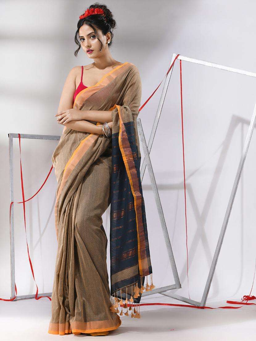 women solid handloom saree with blouse