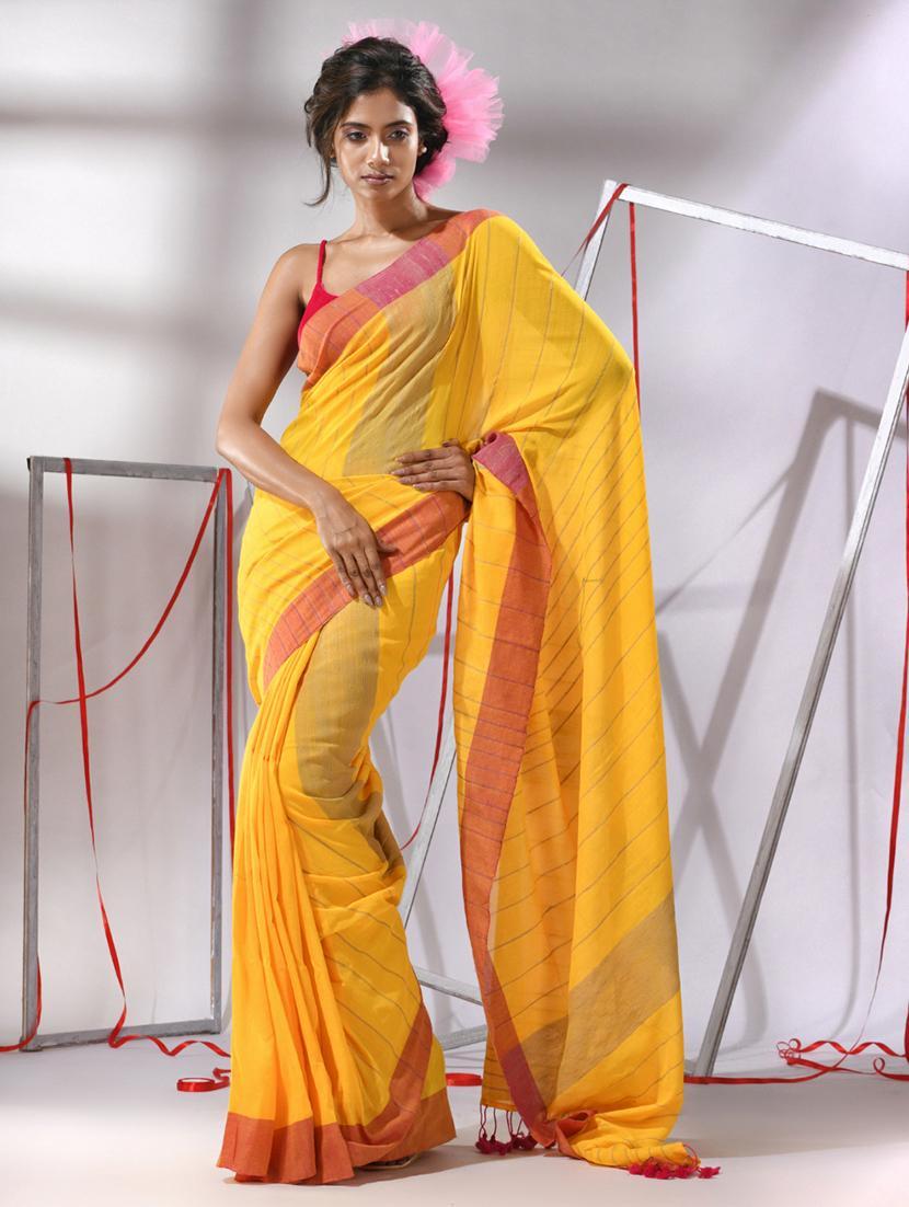 women striped handloom saree with blouse - 22043296 - Zoom Image - 0