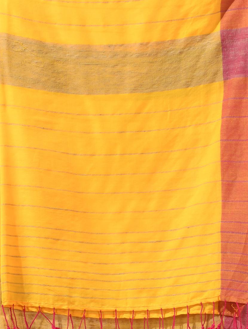 women striped handloom saree with blouse - 22043296 - Standard Image - 2