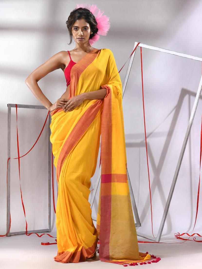 women solid with bordered handloom saree with blouse - 22043300 - Zoom Image - 0