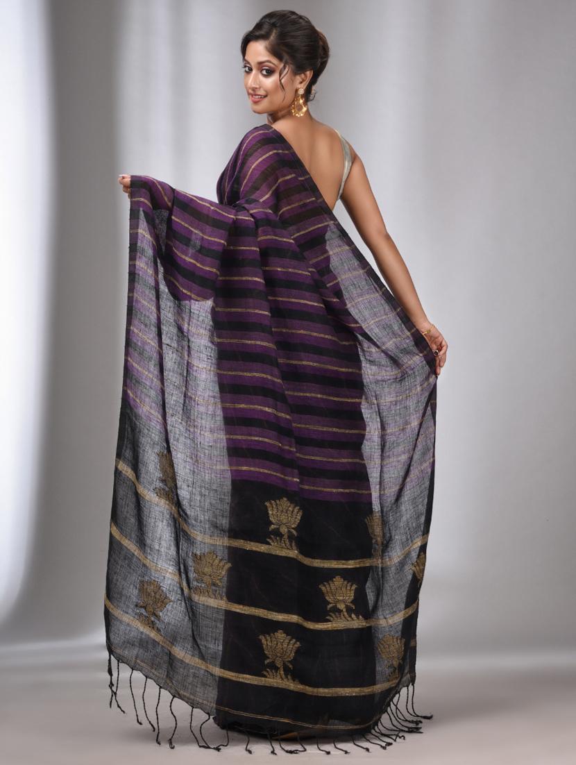 women striped handloom saree with blouse - 22043467 - Standard Image - 2