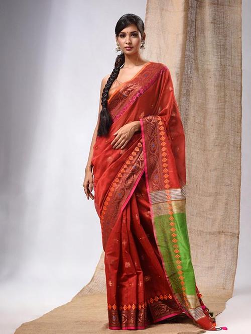 women self design handloom saree with blouse - 22043512 - Standard Image - 0