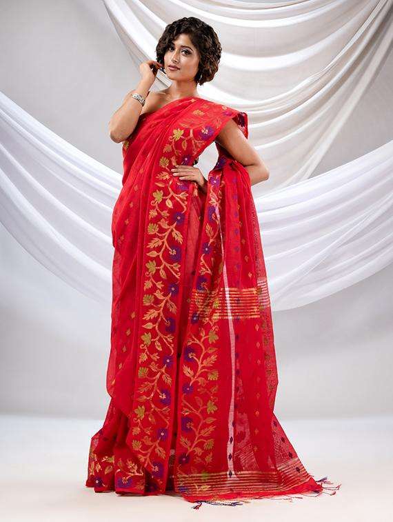 women self design handloom saree with blouse - 22043548 -  Standard Image - 2