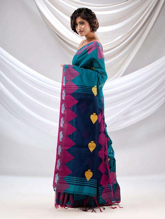 women self design handloom saree with blouse - 22043570 -  Standard Image - 2