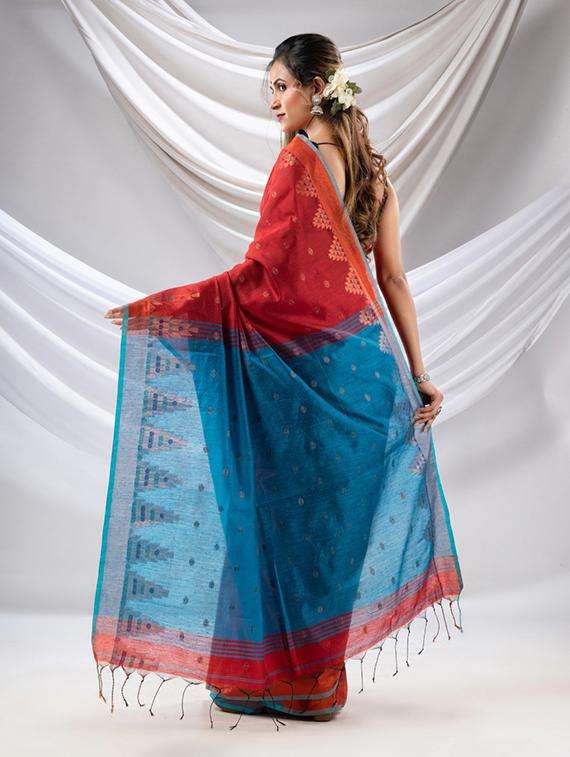 women self design handloom saree with blouse - 22043572 -  Standard Image - 2