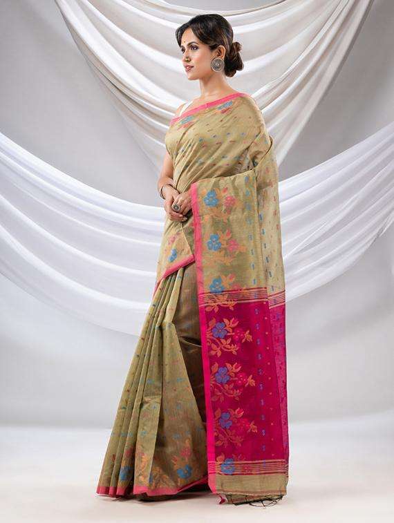 women self design handloom saree with blouse - 22043573 -  Standard Image - 2
