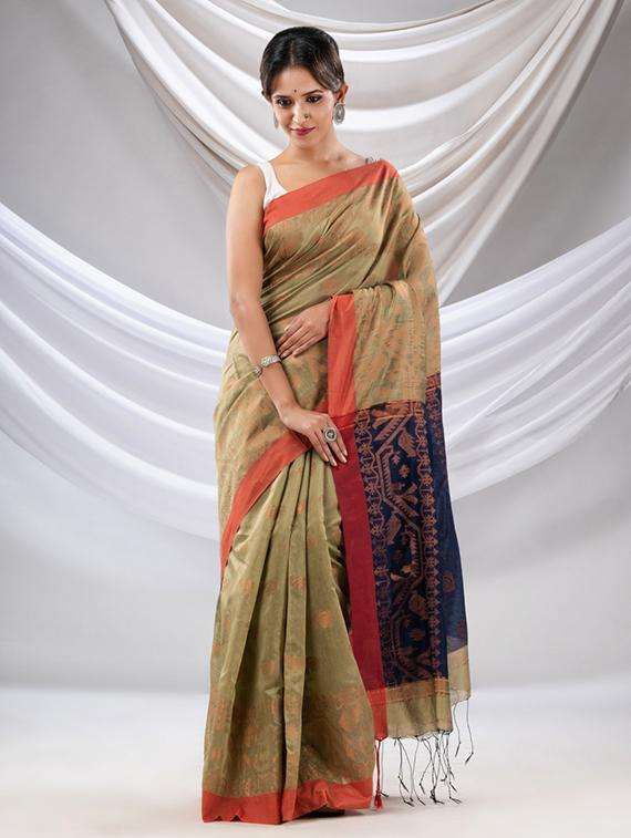 women self design handloom saree with blouse - 22043580 -  Standard Image - 2
