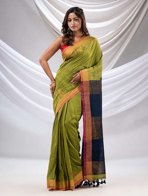 women self design handloom saree with blouse - 22043584 - Standard Image - 0