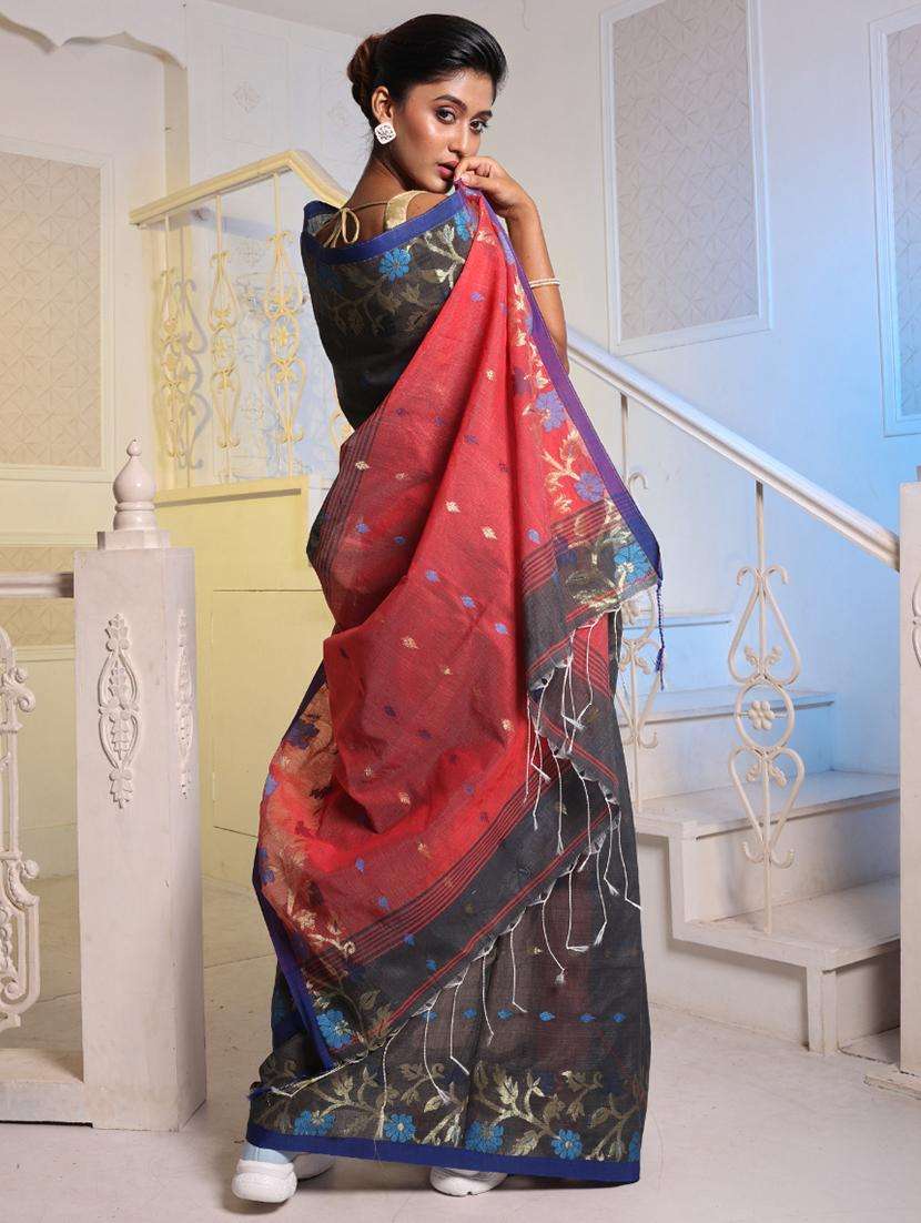 women self design handloom saree with blouse - 22043622 -  Standard Image - 2