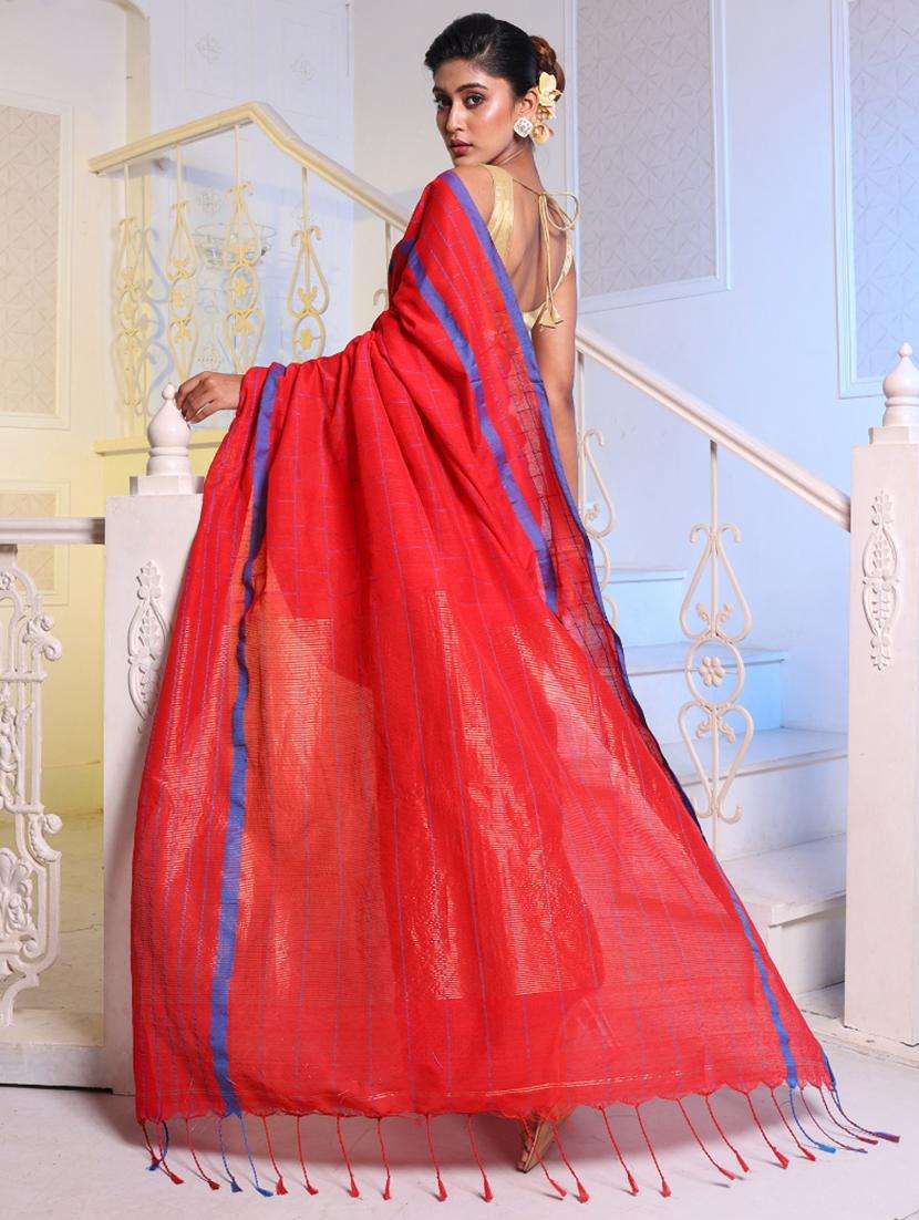 women striped handloom saree with blouse - 22043666 -  Standard Image - 2