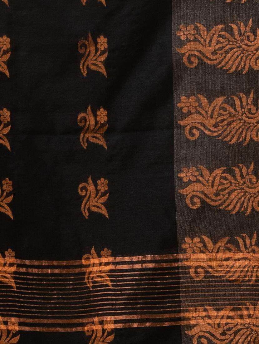 women self design handloom saree with blouse - 22043695 -  Standard Image - 2