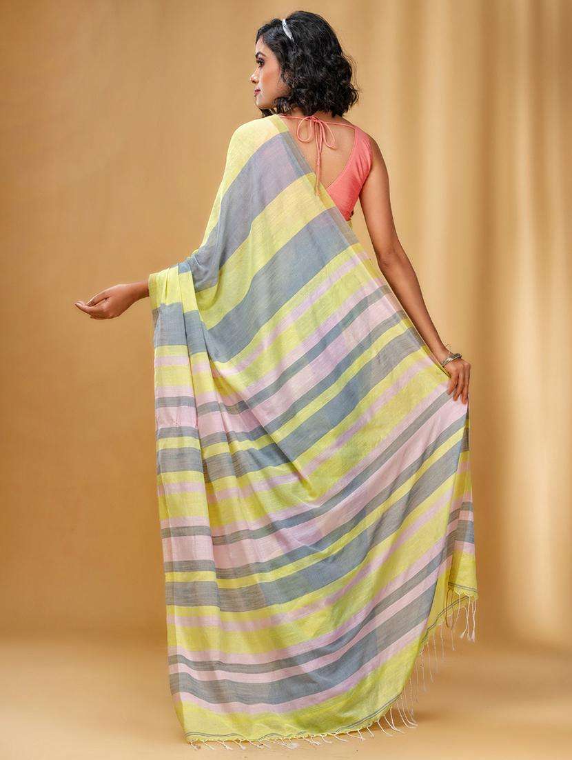 women striped handloom saree with blouse - 22043714 - Standard Image - 2