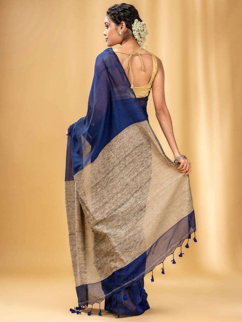 women solid handloom saree with blouse - 22043728 -  Standard Image - 2