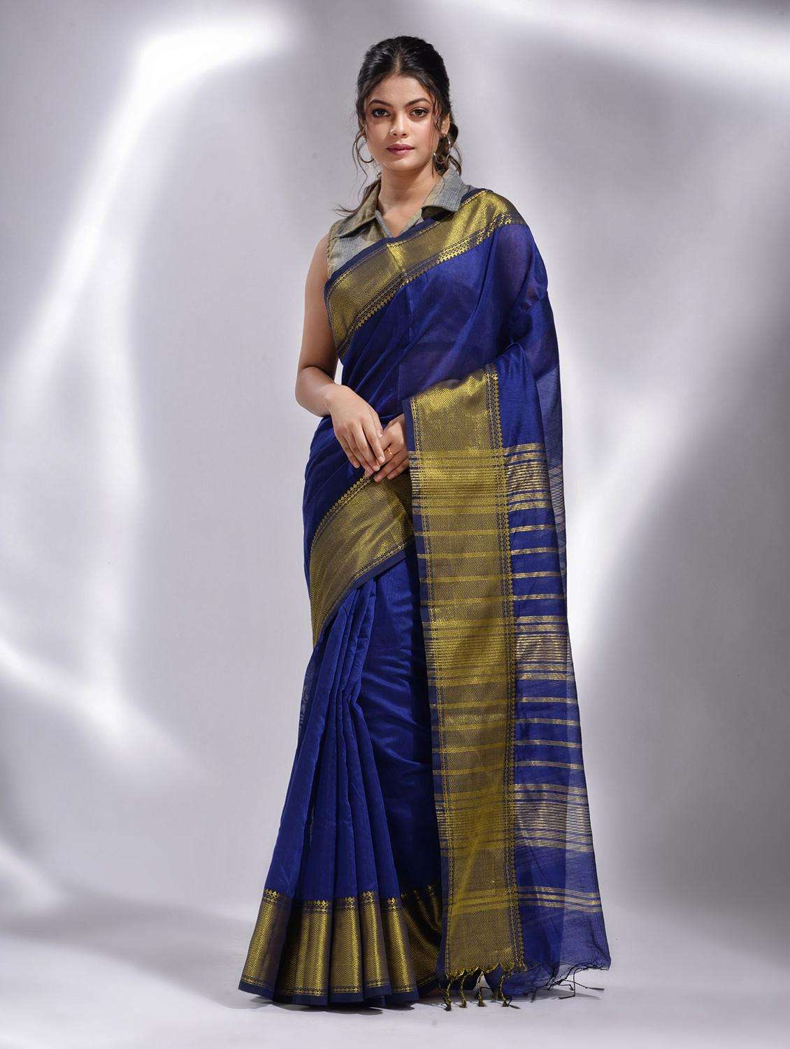 women solid with bordered saree with blouse