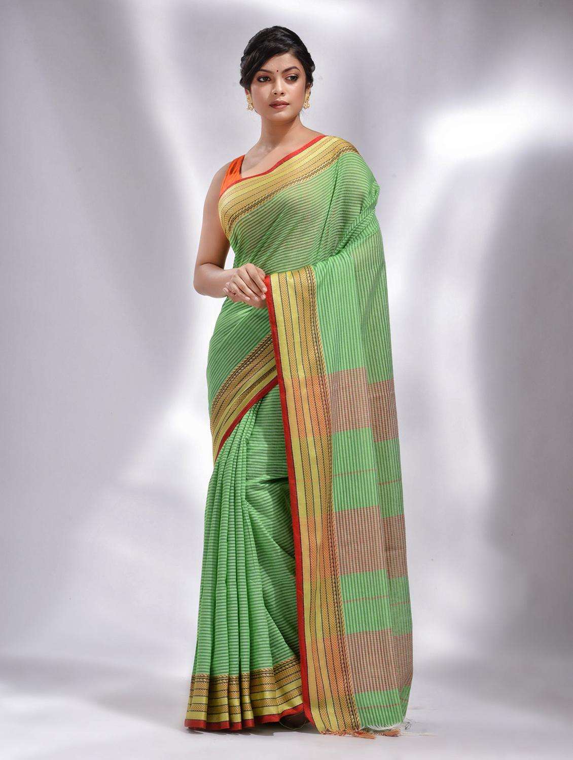 women striped handloom saree with blouse - 22043914 -  Standard Image - 2