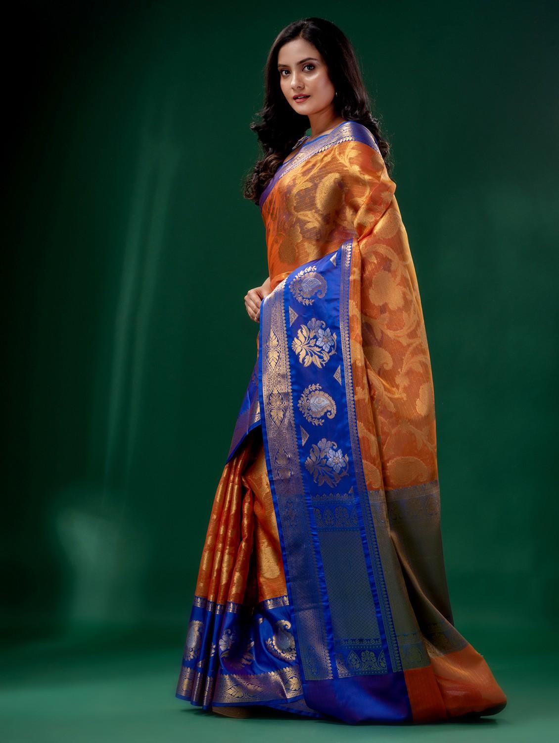women self design bordered saree with blouse - 22043926 - Standard Image - 2