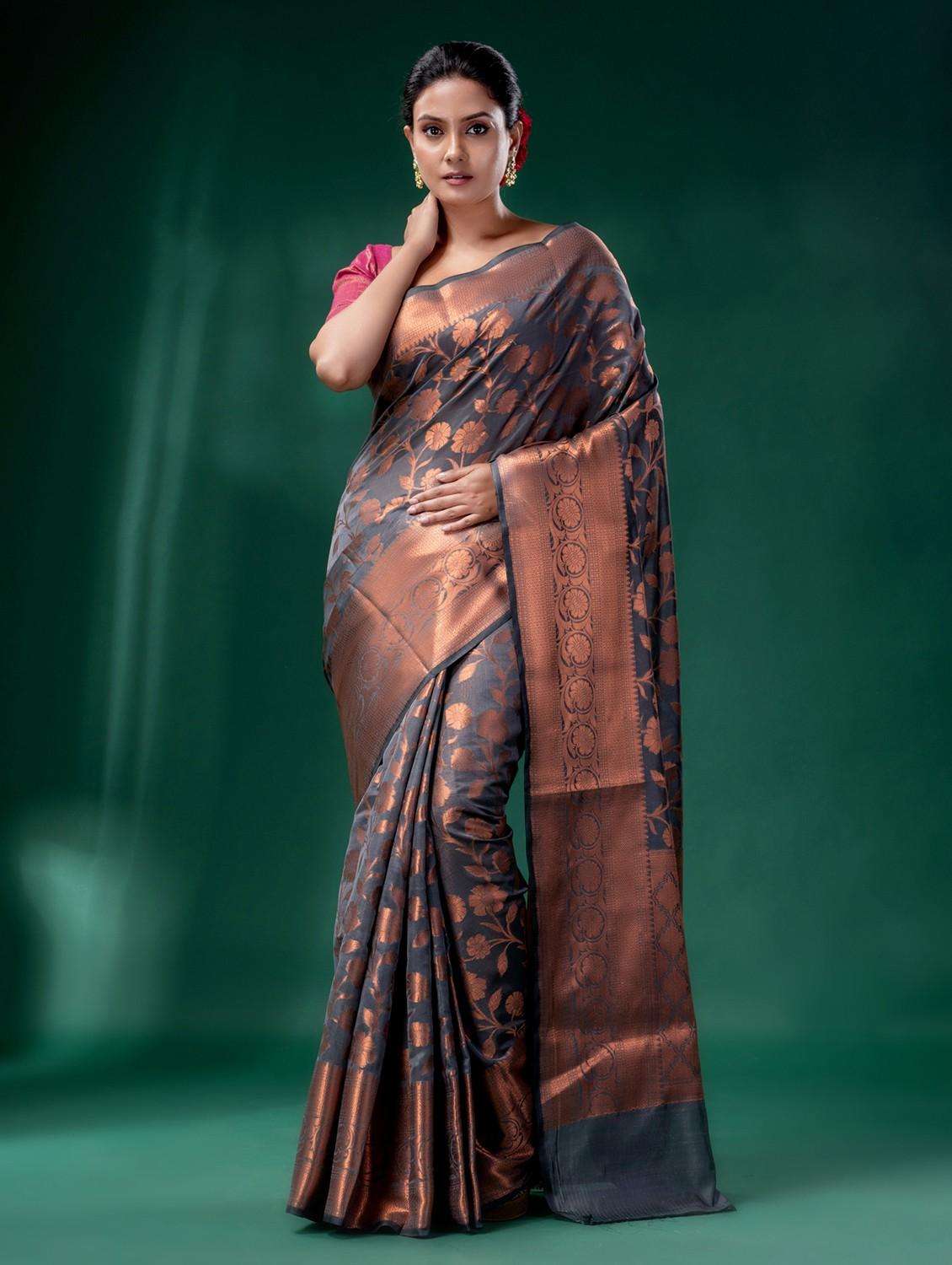 women self design banarasi saree with blouse