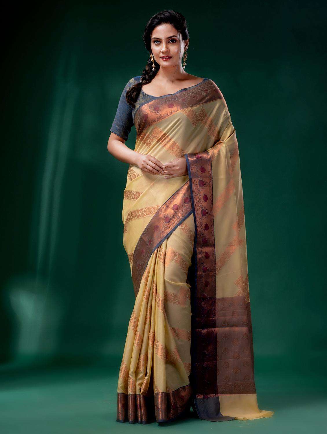 women self design banarasi saree with blouse