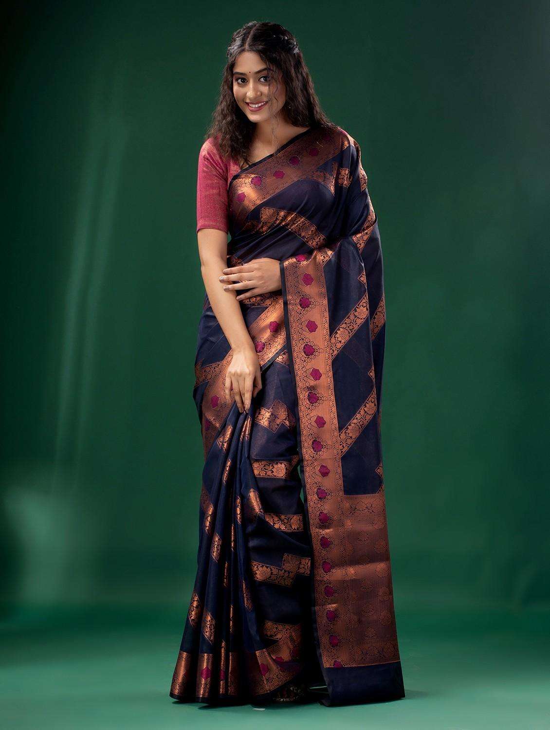 women self design banarasi saree with blouse - 22043944 -  Standard Image - 2