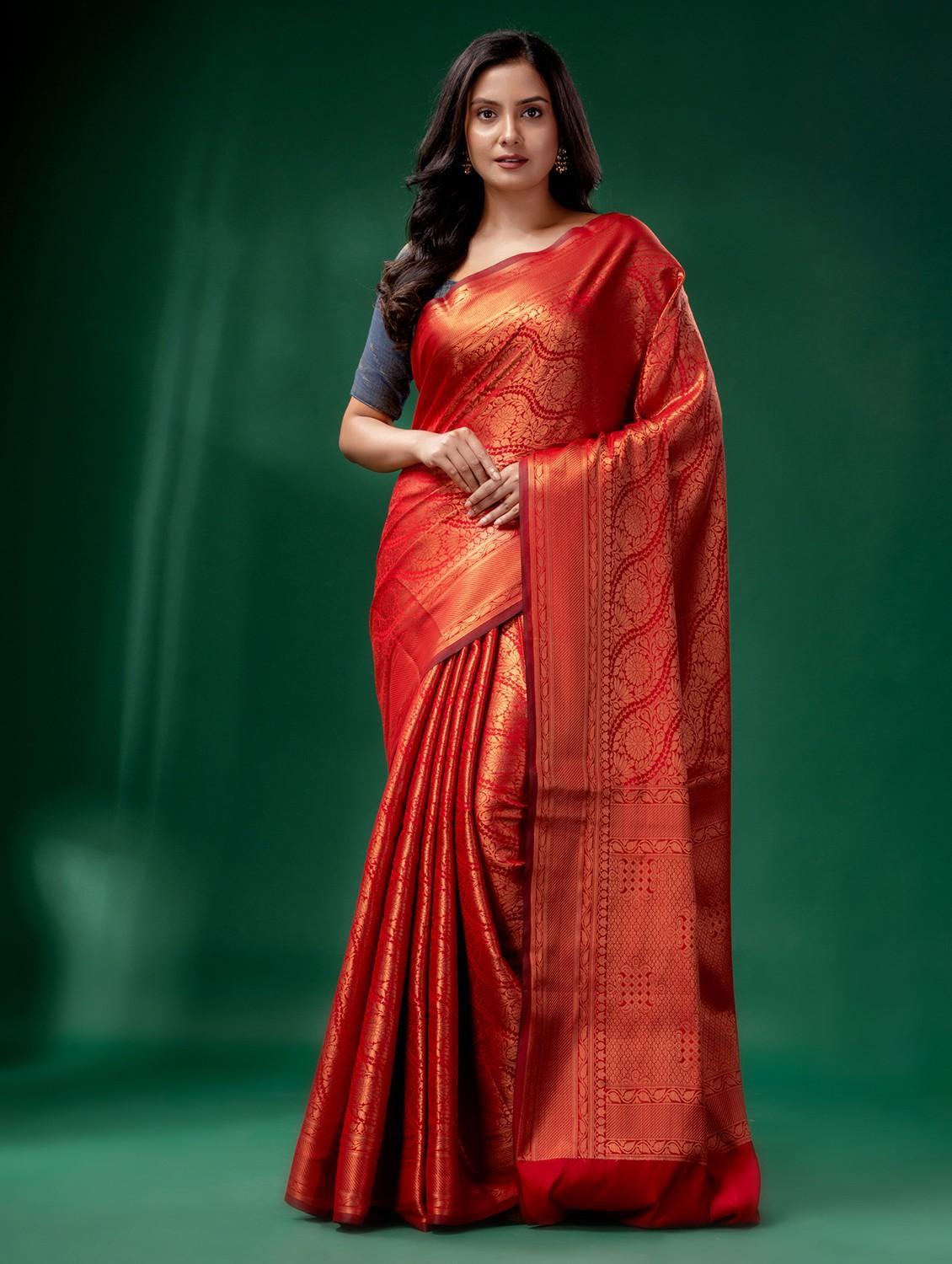 women self design banarasi saree with blouse - 22043951 - Zoom Image - 0