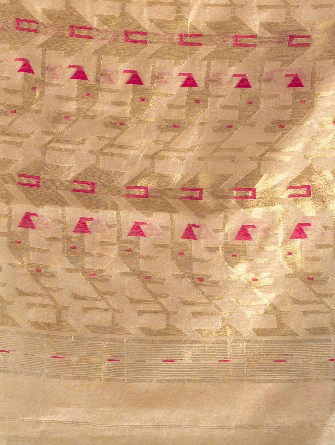 women self design jamdani saree with blouse - 22043977 -  Standard Image - 2