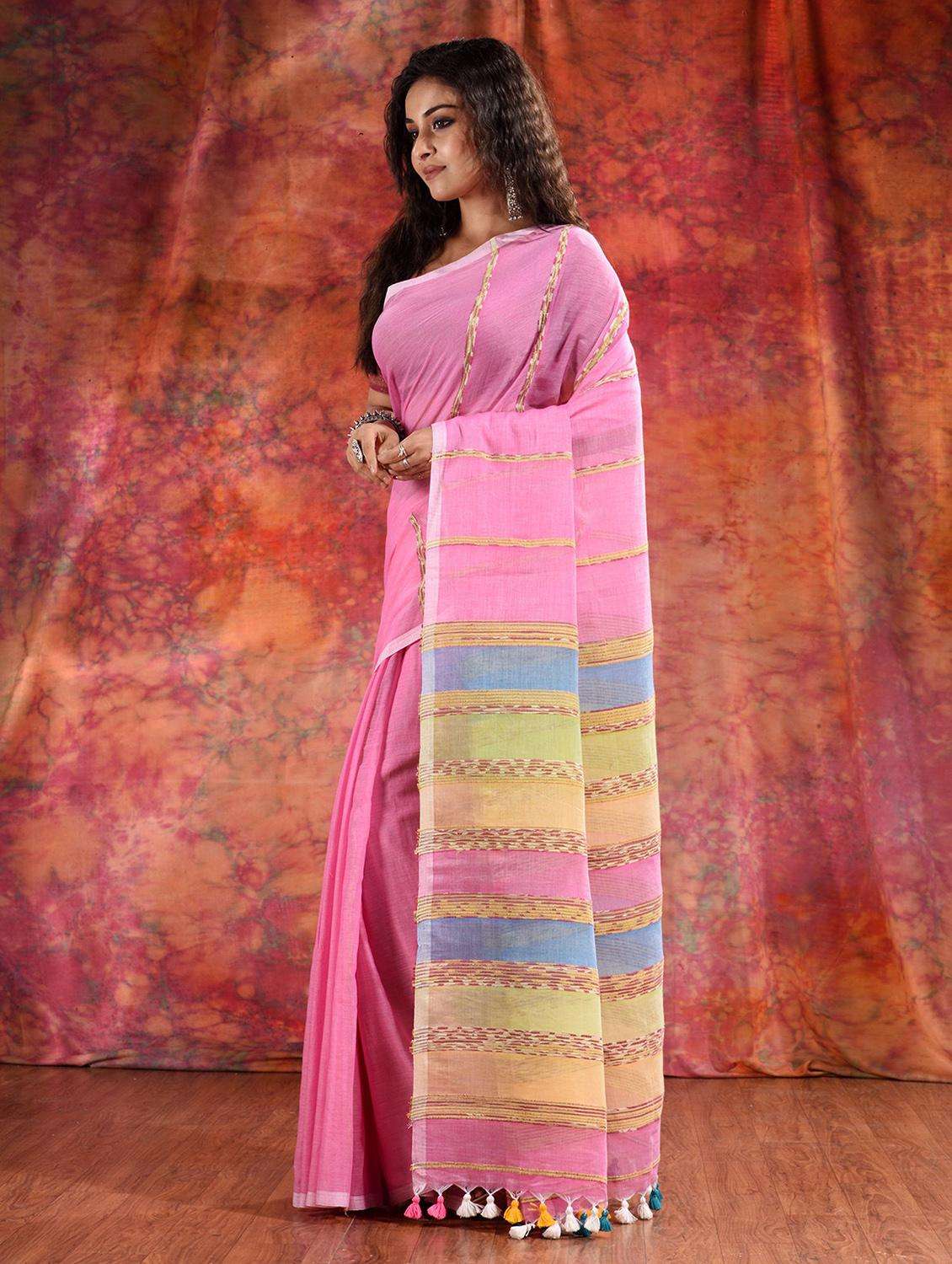 women self design handloom saree with blouse - 22043985 -  Standard Image - 2