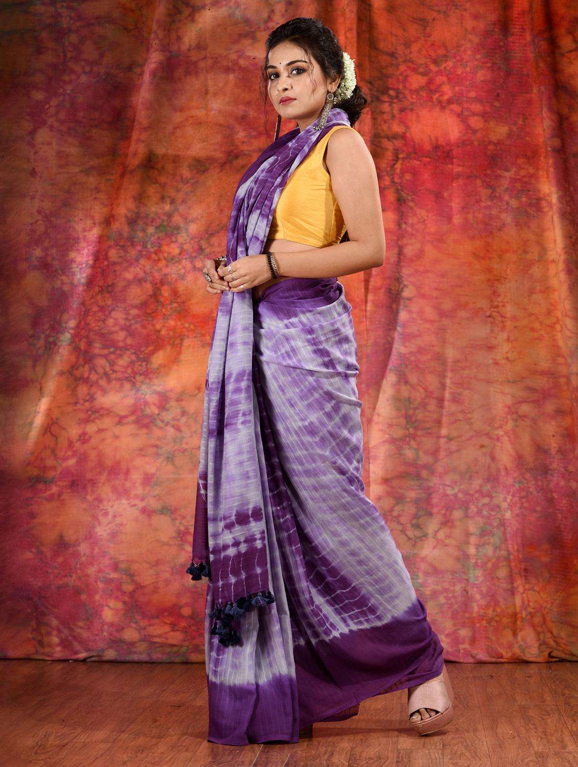women shibori printed saree with blouse - 22043995 -  Standard Image - 2