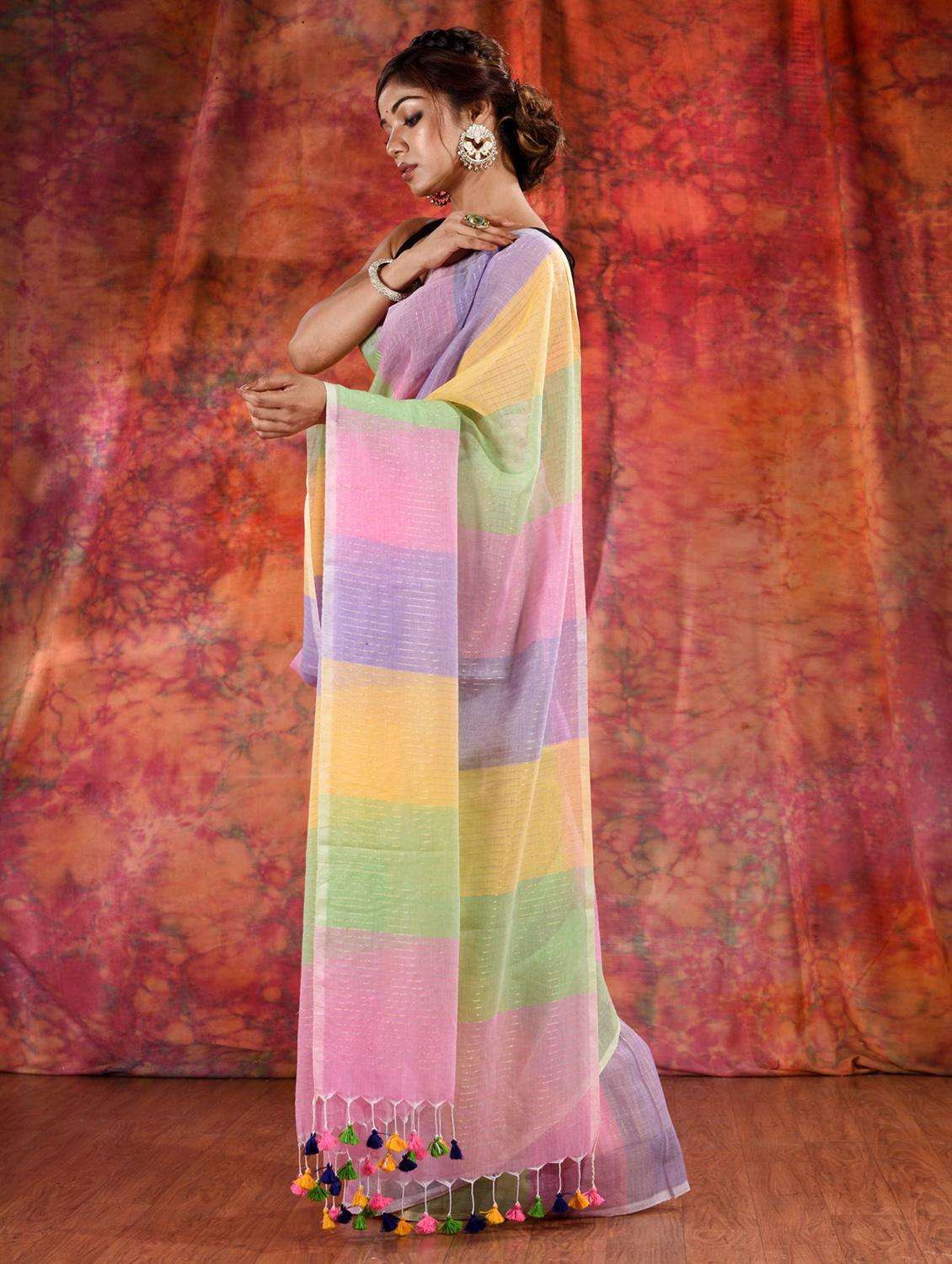 women color block handloom saree with blouse - 22044012 -  Standard Image - 2