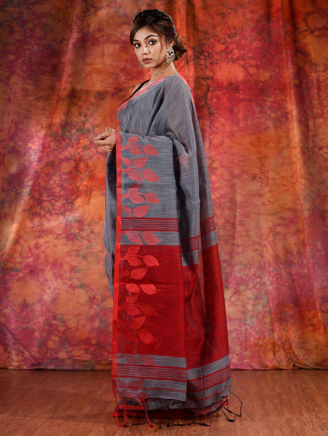 women self design handloom saree with blouse - 22044014 -  Standard Image - 2