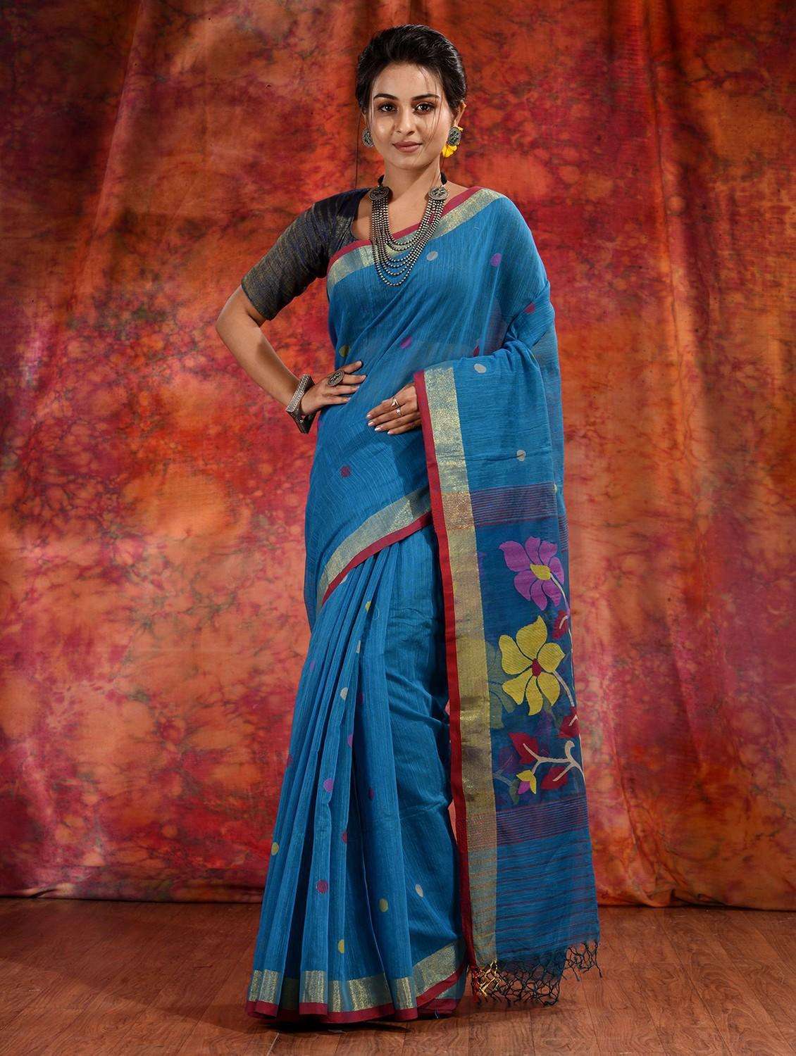 women self design handloom saree with blouse - 22044022 - Zoom Image - 0