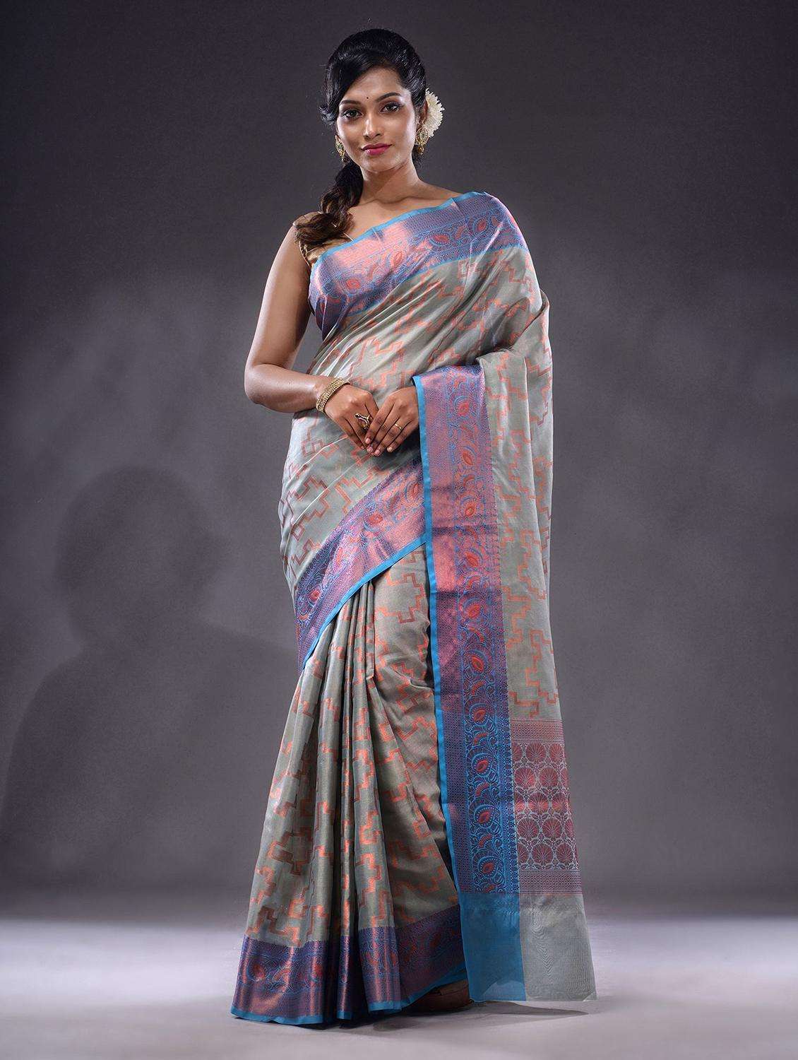 women self design banarasi saree with blouse