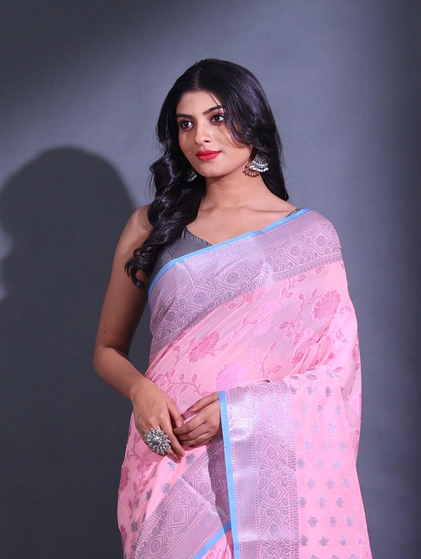 women self design bordered saree with blouse - 22044155 - Standard Image - 2